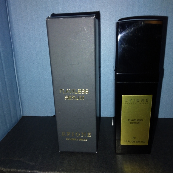 Skin Care Bundle (Set of 6 Full Size Products) - Picture 3 of 7